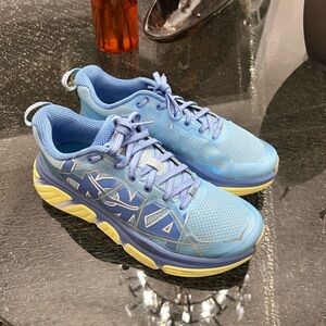 Hoka One Infinite Womens 7.5 running shoe